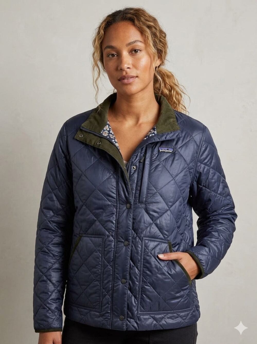Patagonia Women's Back Pasture Quilted barn Jacket XL Navy Blue Corduroy Floral